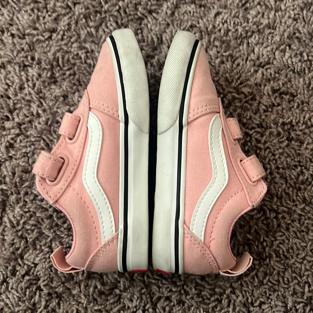 Toddler Pink Vans shoes